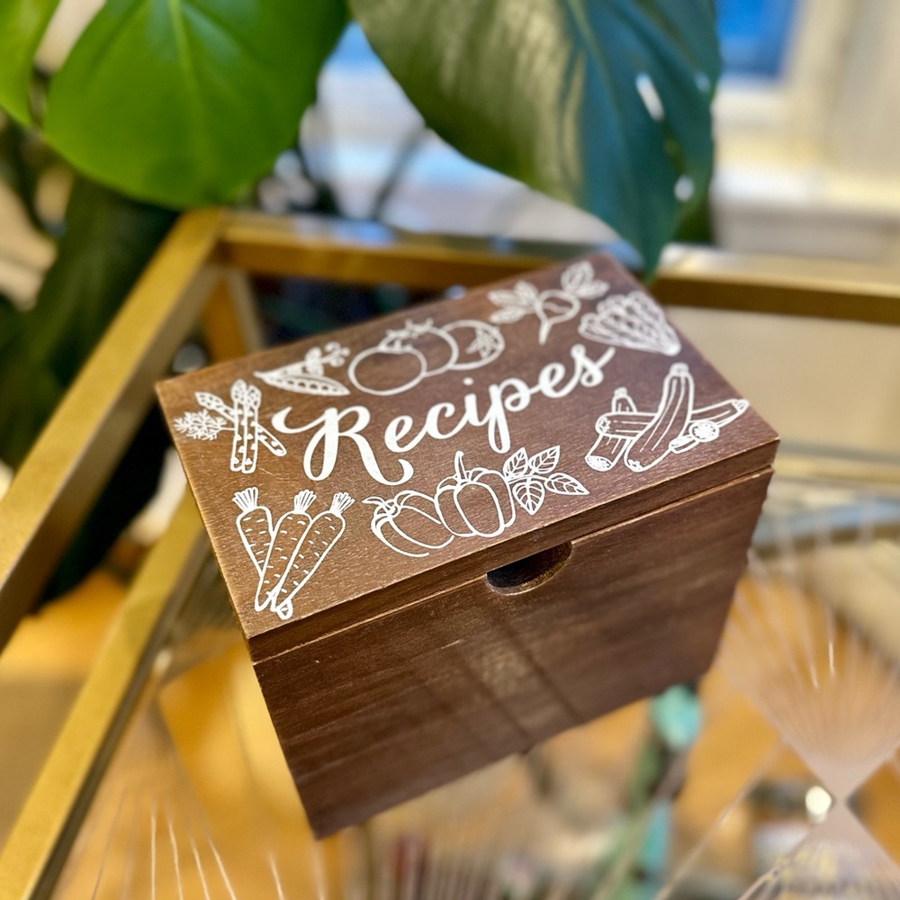 NEW Rustic Wood Vegetables Recipes Box w/ Recipe Cards Brown and White